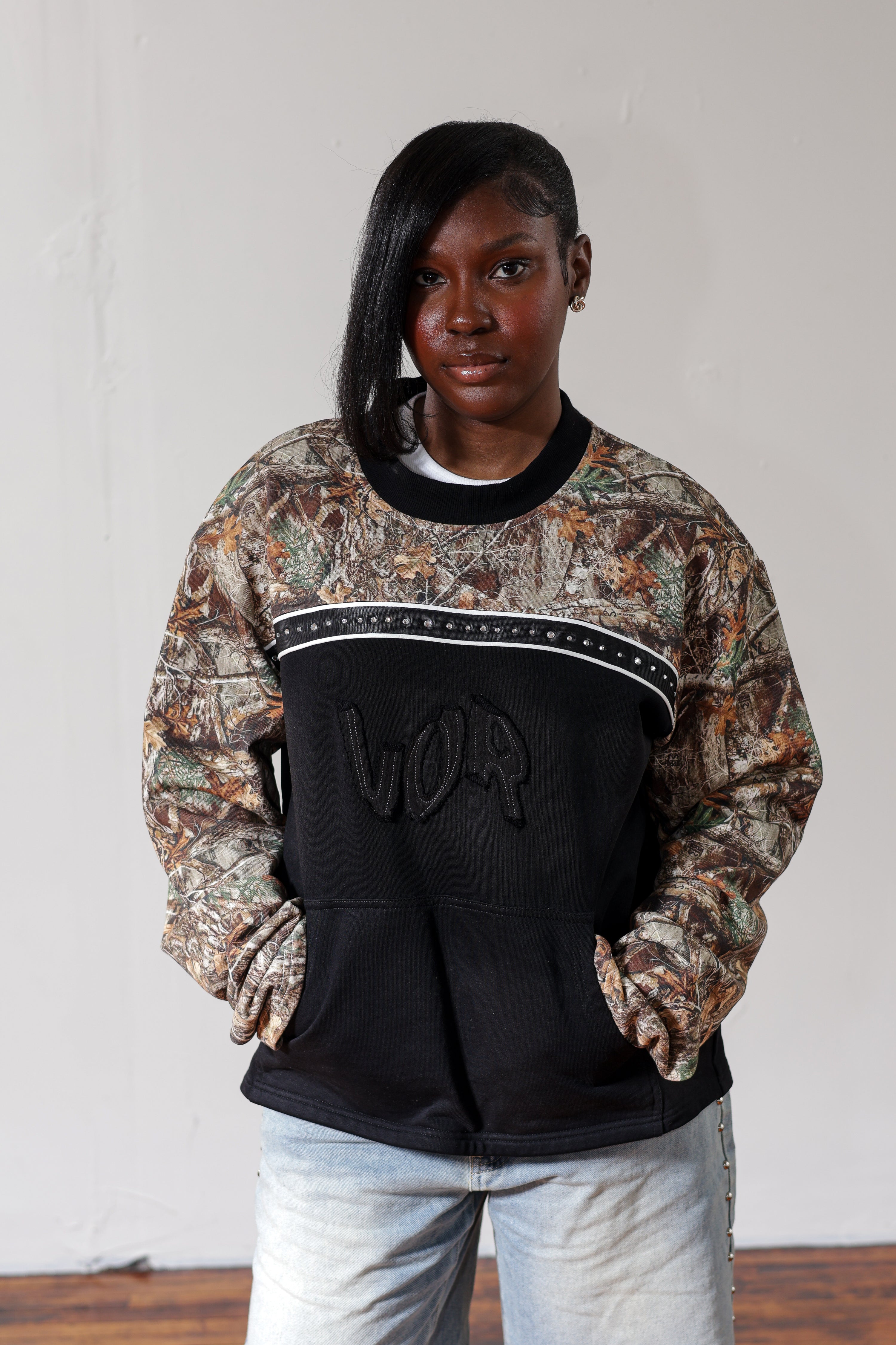 "Bamo" Cropped Long Sleeve